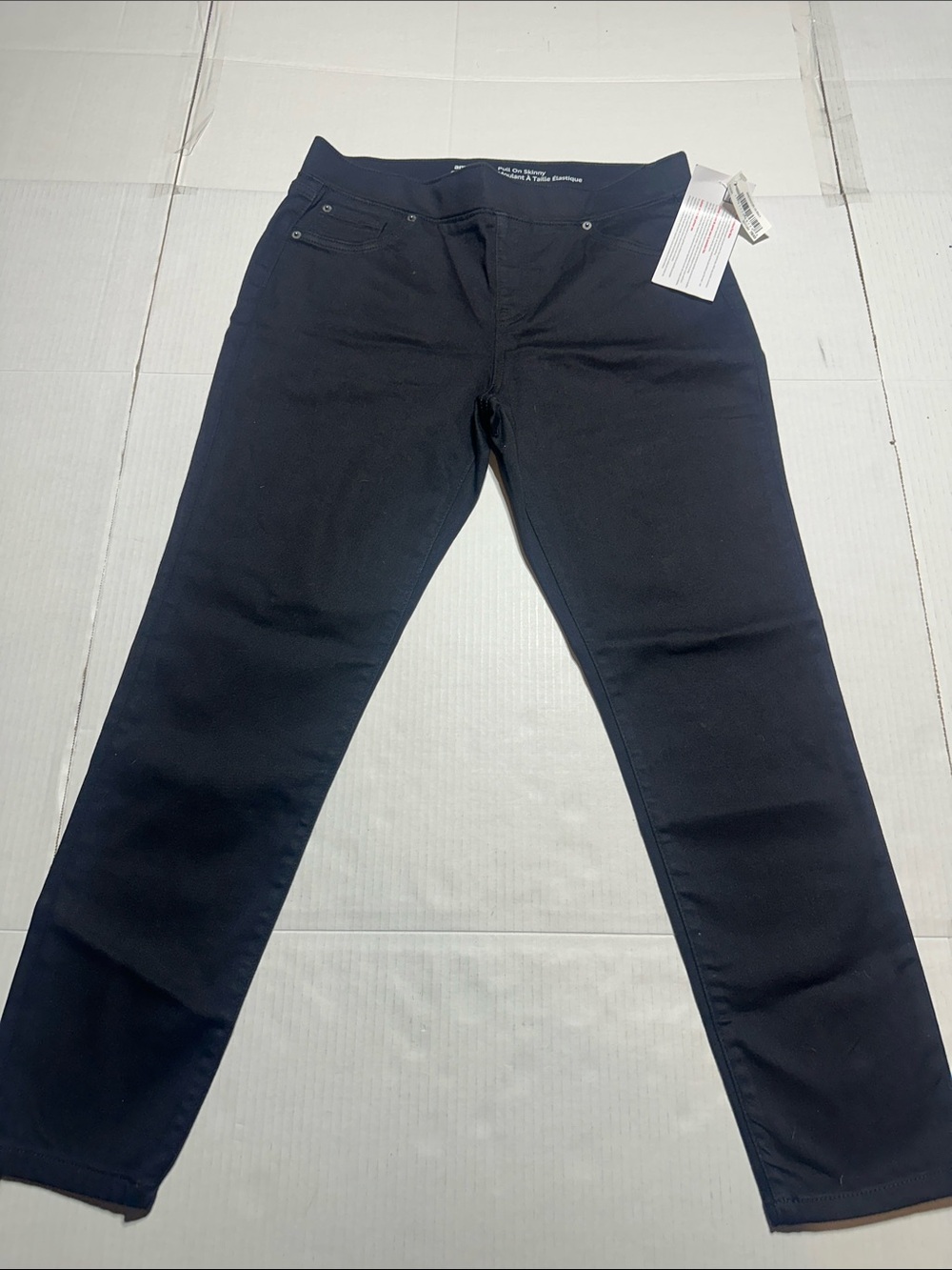 NWT Amazon Essentials pull on skinny black pants with 2 back pockets size 12